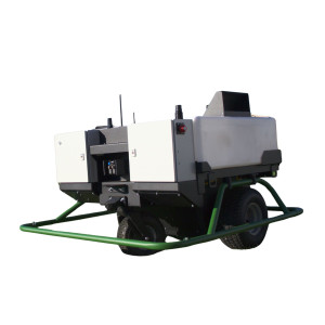 Robot d'arrosage autonome BotsWeLove pour stades| SO'VERT